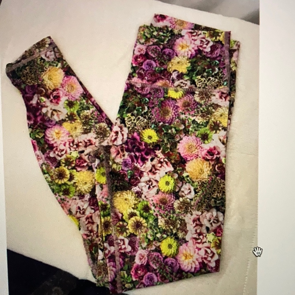 Lululemon limited edition floral leggings size 8